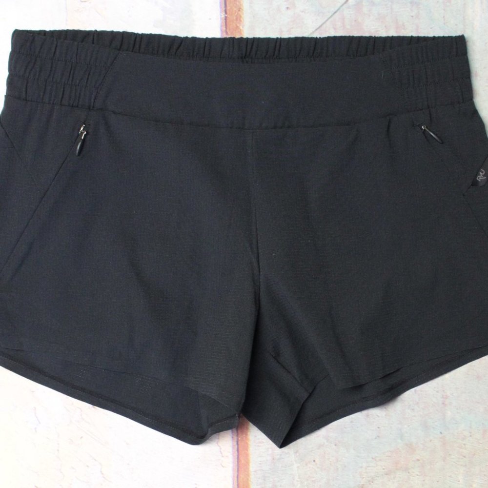 RYU Respect Your Universe Women's Aero Short in Black MRSP $65